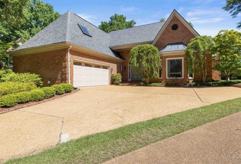 3290 WINDEMERE CIR, Memphis, Tennessee 38125, 4 Bedroom Bedrooms, 8 Room Rooms,3.1 BathroomBathrooms,Residential,For Sale,WINDEMERE,0,10221582
