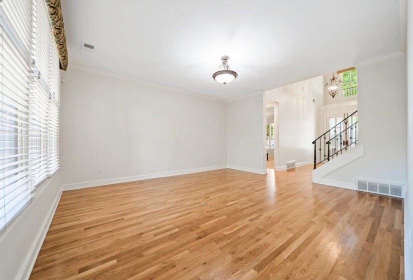 3147 SADDLEGAIT CV, Germantown, Tennessee 38138, 5 Bedrooms Bedrooms, 12 Rooms Rooms,3.1 BathroomsBathrooms,Residential,For Sale,SADDLEGAIT,10221583