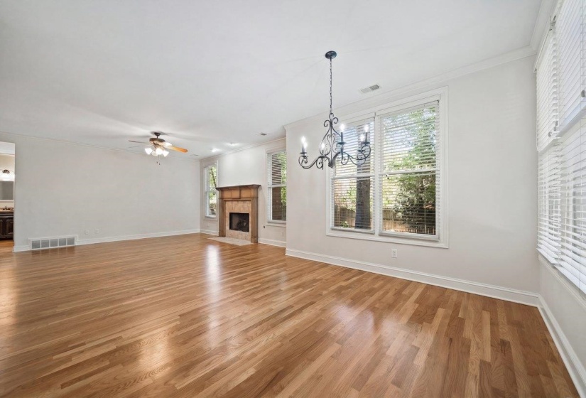 3147 SADDLEGAIT CV, Germantown, Tennessee 38138, 5 Bedrooms Bedrooms, 12 Rooms Rooms,3.1 BathroomsBathrooms,Residential,For Sale,SADDLEGAIT,10221583