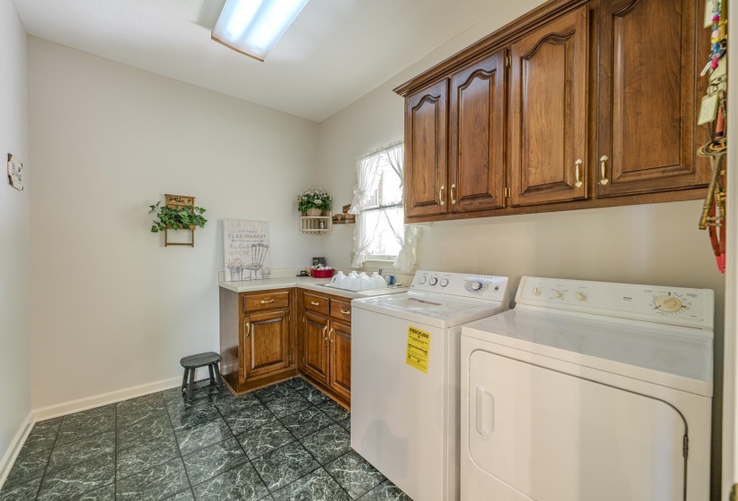 535 OLD SOUTH RD, Counce, Tennessee 38326-4217, 3 Bedrooms Bedrooms, 10 Rooms Rooms,2 BathroomsBathrooms,Residential,For Sale,OLD SOUTH,10221588