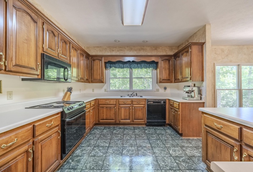 535 OLD SOUTH RD, Counce, Tennessee 38326-4217, 3 Bedrooms Bedrooms, 10 Rooms Rooms,2 BathroomsBathrooms,Residential,For Sale,OLD SOUTH,10221588