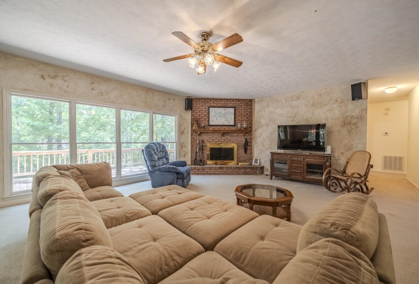 535 OLD SOUTH RD, Counce, Tennessee 38326-4217, 3 Bedrooms Bedrooms, 10 Rooms Rooms,2 BathroomsBathrooms,Residential,For Sale,OLD SOUTH,10221588