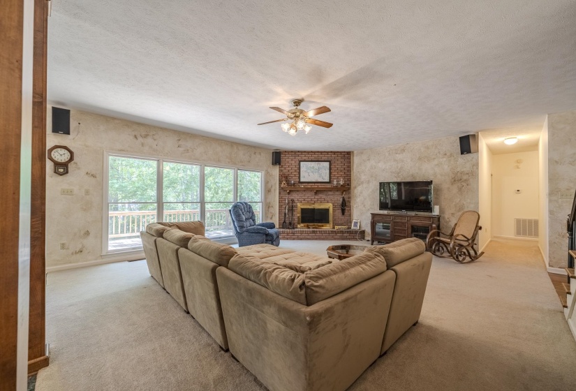 535 OLD SOUTH RD, Counce, Tennessee 38326-4217, 3 Bedrooms Bedrooms, 10 Rooms Rooms,2 BathroomsBathrooms,Residential,For Sale,OLD SOUTH,10221588