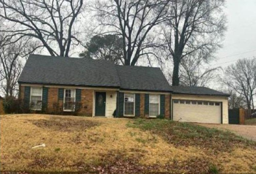 3243 DUMBEATH CV, Memphis, Tennessee 38128, 3 Bedrooms Bedrooms, 8 Rooms Rooms,2 BathroomsBathrooms,Residential,For Sale,DUMBEATH,10221597