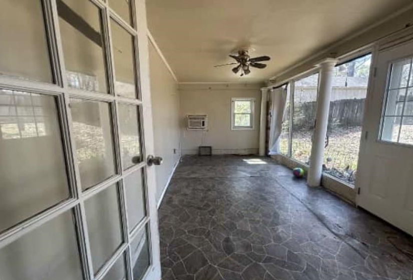 3243 DUMBEATH CV, Memphis, Tennessee 38128, 3 Bedrooms Bedrooms, 8 Rooms Rooms,2 BathroomsBathrooms,Residential,For Sale,DUMBEATH,10221597