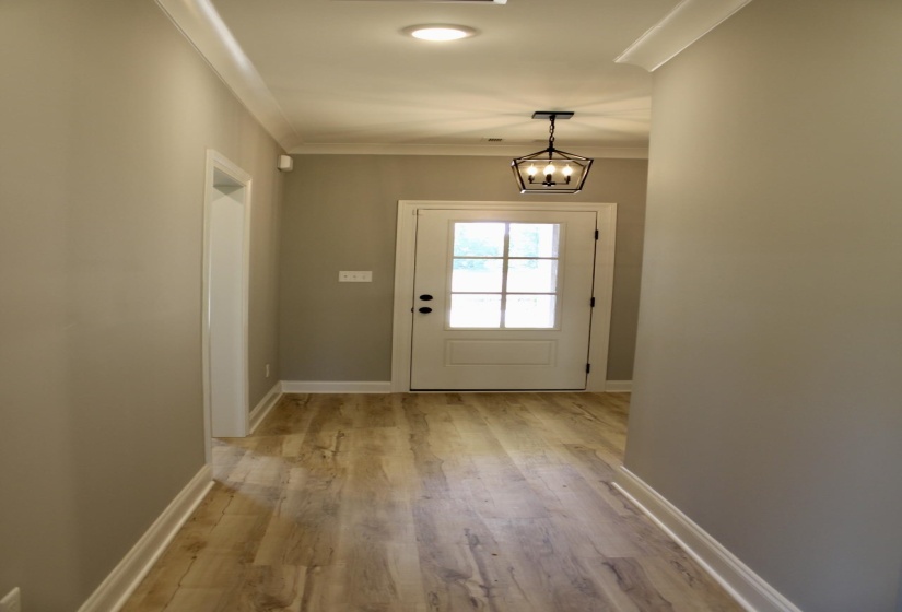 101 COLUMBIA WAY, Atoka, Tennessee 38004, 5 Bedrooms Bedrooms, 10 Rooms Rooms,3 BathroomsBathrooms,Residential,For Sale,COLUMBIA,10221606