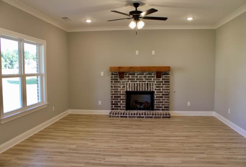 101 COLUMBIA WAY, Atoka, Tennessee 38004, 5 Bedrooms Bedrooms, 10 Rooms Rooms,3 BathroomsBathrooms,Residential,For Sale,COLUMBIA,10221606