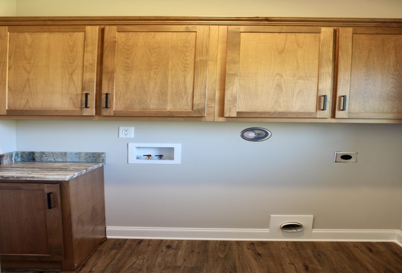 59 COLUMBIA WAY, Atoka, Tennessee 38004, 5 Bedrooms Bedrooms, 10 Rooms Rooms,3 BathroomsBathrooms,Residential,For Sale,COLUMBIA,10221608