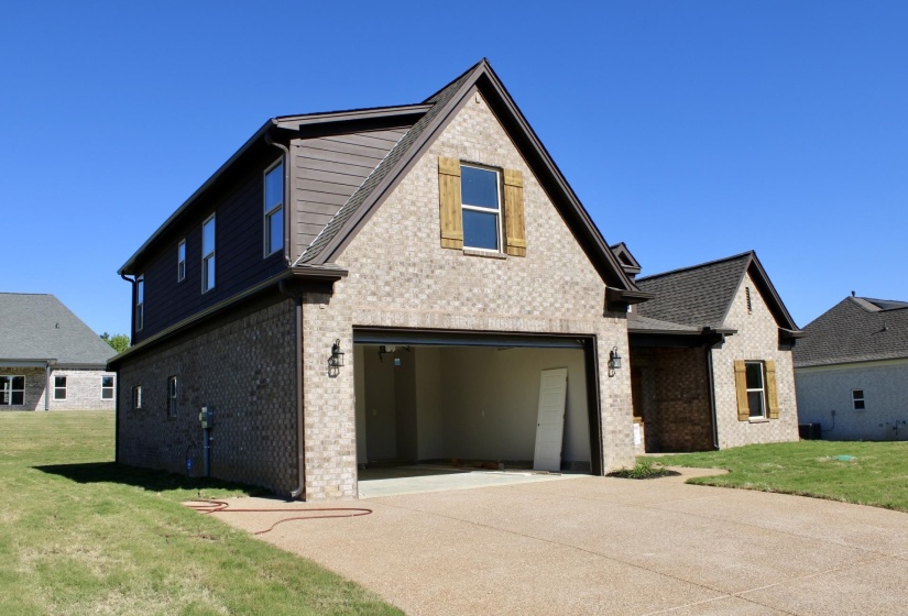 59 COLUMBIA WAY, Atoka, Tennessee 38004, 5 Bedrooms Bedrooms, 10 Rooms Rooms,3 BathroomsBathrooms,Residential,For Sale,COLUMBIA,10221608