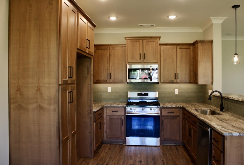 59 COLUMBIA WAY, Atoka, Tennessee 38004, 5 Bedrooms Bedrooms, 10 Rooms Rooms,3 BathroomsBathrooms,Residential,For Sale,COLUMBIA,10221608