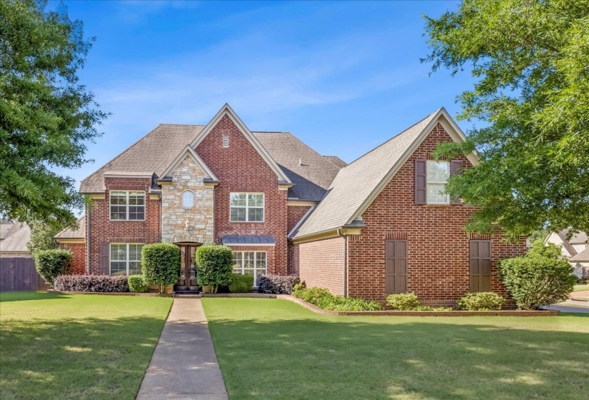 9267 CIELO DR, Germantown, Tennessee 38138, 4 Bedrooms Bedrooms, 9 Rooms Rooms,3.1 BathroomsBathrooms,Residential,For Sale,CIELO,10221613