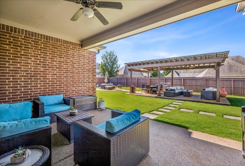 9267 CIELO DR, Germantown, Tennessee 38138, 4 Bedrooms Bedrooms, 9 Rooms Rooms,3.1 BathroomsBathrooms,Residential,For Sale,CIELO,10221613