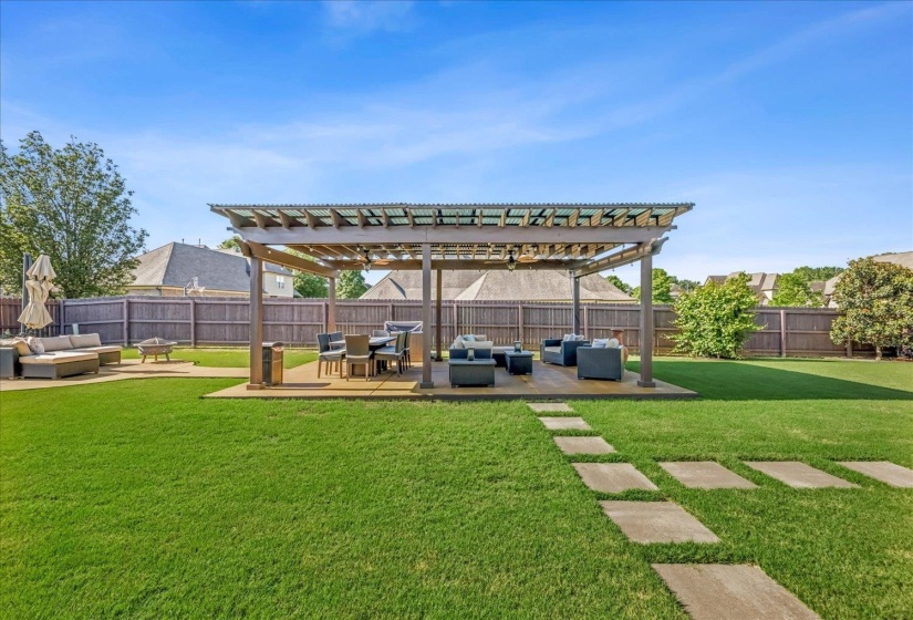 9267 CIELO DR, Germantown, Tennessee 38138, 4 Bedrooms Bedrooms, 9 Rooms Rooms,3.1 BathroomsBathrooms,Residential,For Sale,CIELO,10221613