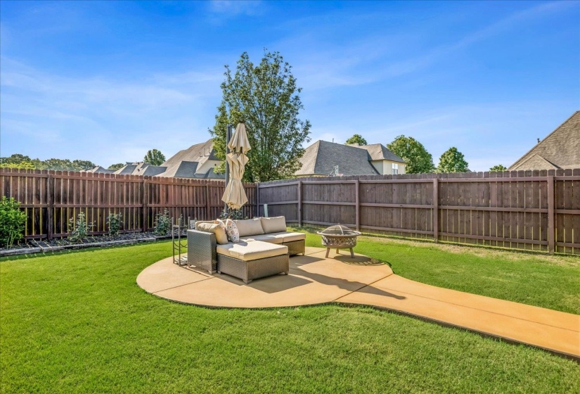 9267 CIELO DR, Germantown, Tennessee 38138, 4 Bedrooms Bedrooms, 9 Rooms Rooms,3.1 BathroomsBathrooms,Residential,For Sale,CIELO,10221613