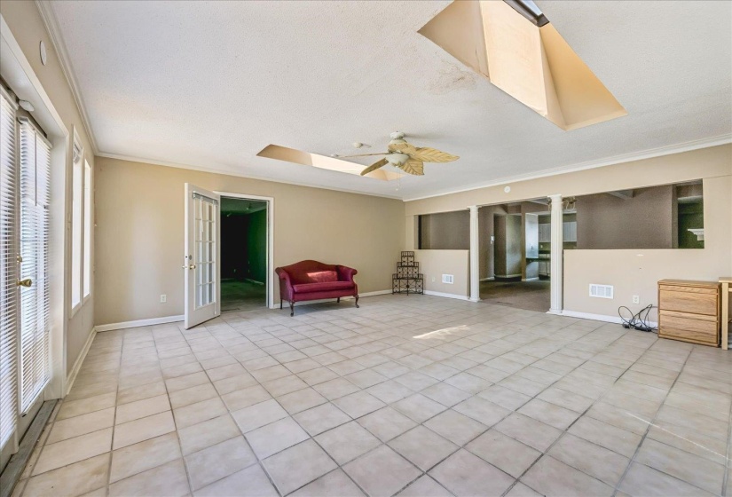 4667 SUESAND CV, Memphis, Tennessee 38128, 4 Bedrooms Bedrooms, 7 Rooms Rooms,3 BathroomsBathrooms,Residential,For Sale,SUESAND,10221617