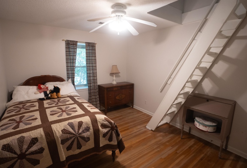 Wood-finish flooring throughout