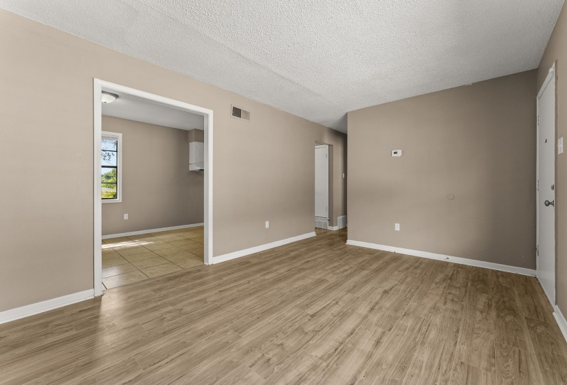 3759 MCCAIN RD, Memphis, Tennessee 38109, 3 Bedrooms Bedrooms, 6 Rooms Rooms,1 BathroomBathrooms,Residential,For Sale,MCCAIN,10221630