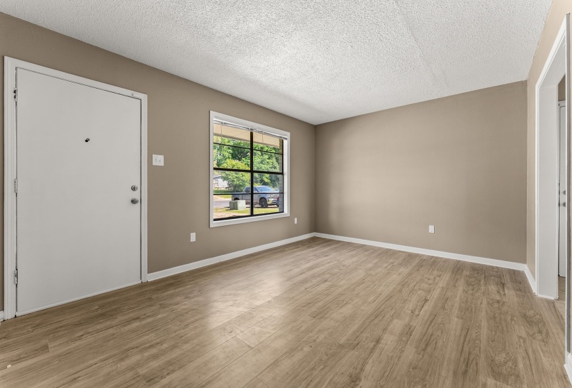 3759 MCCAIN RD, Memphis, Tennessee 38109, 3 Bedrooms Bedrooms, 6 Rooms Rooms,1 BathroomBathrooms,Residential,For Sale,MCCAIN,10221630