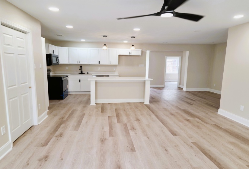 3785 LADUE ST, Memphis, Tennessee 38127, 5 Bedrooms Bedrooms, 9 Rooms Rooms,3 BathroomsBathrooms,Rental Properties,For Sale,LADUE,10221686