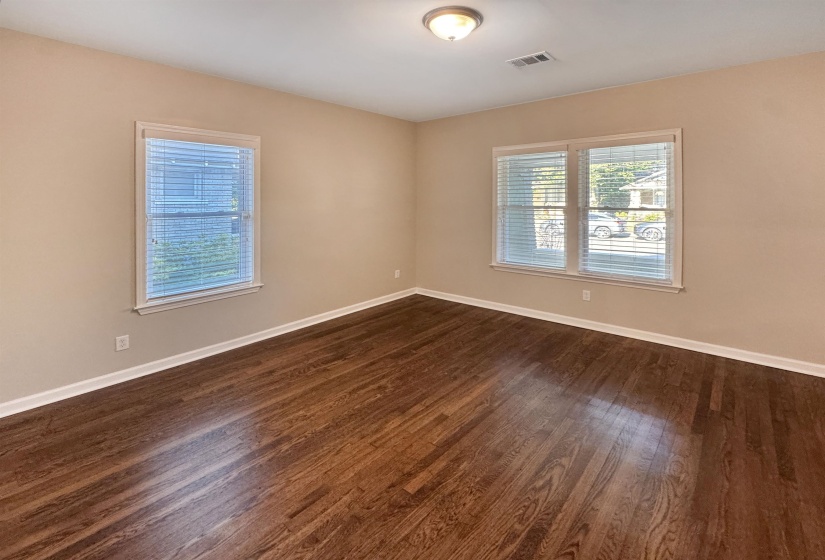 186 LEMASTER ST, Memphis, Tennessee 38104, 3 Bedroom Bedrooms, 6 Room Rooms,2 BathroomBathrooms,Residential,For Sale,LEMASTER,0,10221645