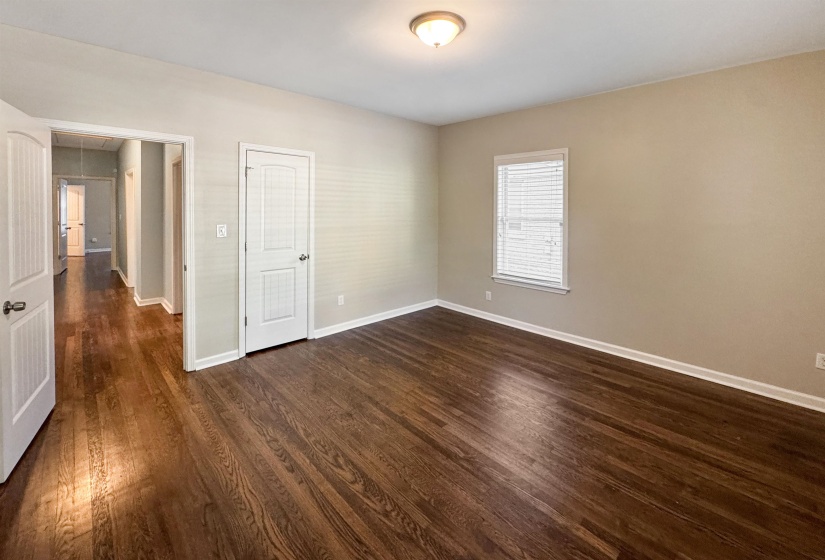 186 LEMASTER ST, Memphis, Tennessee 38104, 3 Bedroom Bedrooms, 6 Room Rooms,2 BathroomBathrooms,Residential,For Sale,LEMASTER,0,10221645