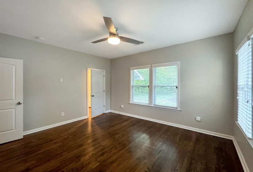 186 LEMASTER ST, Memphis, Tennessee 38104, 3 Bedroom Bedrooms, 6 Room Rooms,2 BathroomBathrooms,Residential,For Sale,LEMASTER,0,10221645