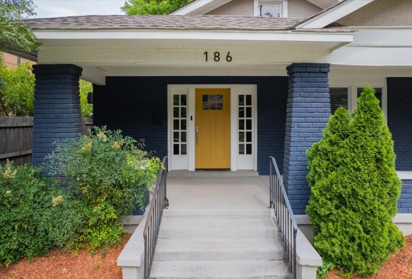 186 LEMASTER ST, Memphis, Tennessee 38104, 3 Bedroom Bedrooms, 6 Room Rooms,2 BathroomBathrooms,Residential,For Sale,LEMASTER,0,10221645
