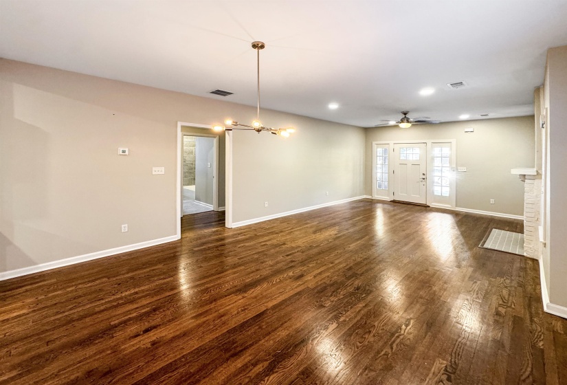 186 LEMASTER ST, Memphis, Tennessee 38104, 3 Bedroom Bedrooms, 6 Room Rooms,2 BathroomBathrooms,Residential,For Sale,LEMASTER,0,10221645