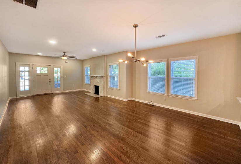 186 LEMASTER ST, Memphis, Tennessee 38104, 3 Bedroom Bedrooms, 6 Room Rooms,2 BathroomBathrooms,Residential,For Sale,LEMASTER,0,10221645