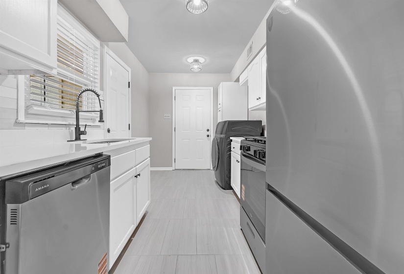 1442 WALTON RD, Memphis, Tennessee 38117, 3 Bedroom Bedrooms, 5 Room Rooms,1.1 BathroomBathrooms,Residential,For Sale,WALTON,0,10221656