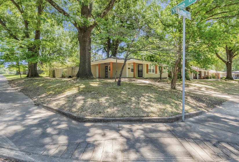1442 WALTON RD, Memphis, Tennessee 38117, 3 Bedroom Bedrooms, 5 Room Rooms,1.1 BathroomBathrooms,Residential,For Sale,WALTON,0,10221656