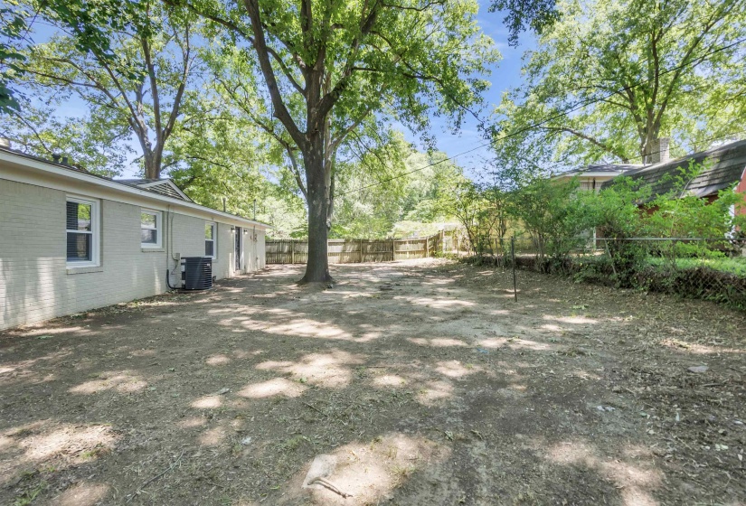 1442 WALTON RD, Memphis, Tennessee 38117, 3 Bedroom Bedrooms, 5 Room Rooms,1.1 BathroomBathrooms,Residential,For Sale,WALTON,0,10221656