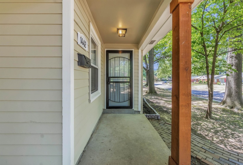 1442 WALTON RD, Memphis, Tennessee 38117, 3 Bedroom Bedrooms, 5 Room Rooms,1.1 BathroomBathrooms,Residential,For Sale,WALTON,0,10221656