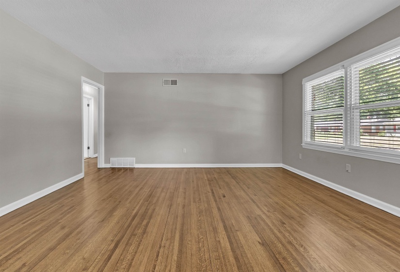 1442 WALTON RD, Memphis, Tennessee 38117, 3 Bedroom Bedrooms, 5 Room Rooms,1.1 BathroomBathrooms,Residential,For Sale,WALTON,0,10221656