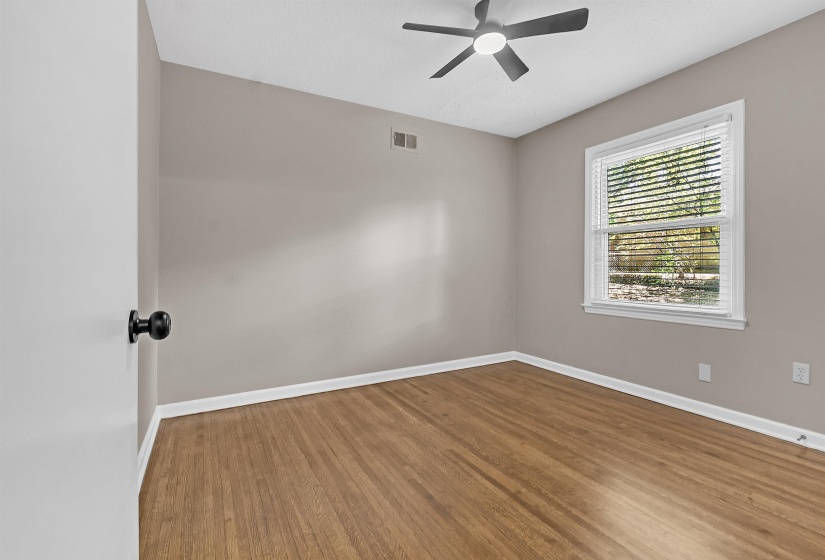 1442 WALTON RD, Memphis, Tennessee 38117, 3 Bedroom Bedrooms, 5 Room Rooms,1.1 BathroomBathrooms,Residential,For Sale,WALTON,0,10221656