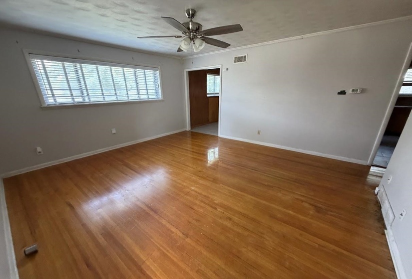 3831 HERMITAGE DR, Memphis, Tennessee 38116, 3 Bedrooms Bedrooms, 5 Rooms Rooms,2 BathroomsBathrooms,Residential,For Sale,HERMITAGE,10221671