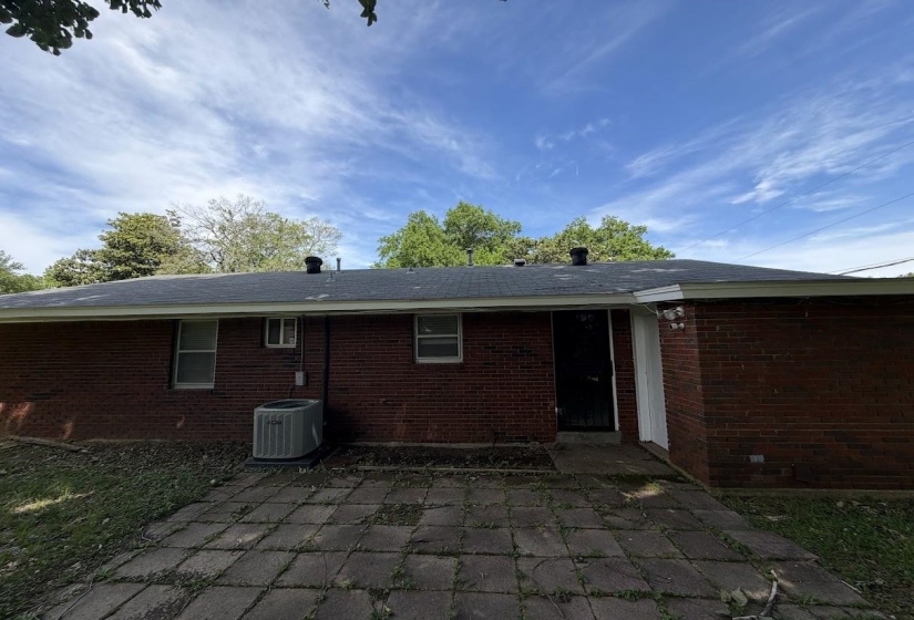 3831 HERMITAGE DR, Memphis, Tennessee 38116, 3 Bedrooms Bedrooms, 5 Rooms Rooms,2 BathroomsBathrooms,Residential,For Sale,HERMITAGE,10221671