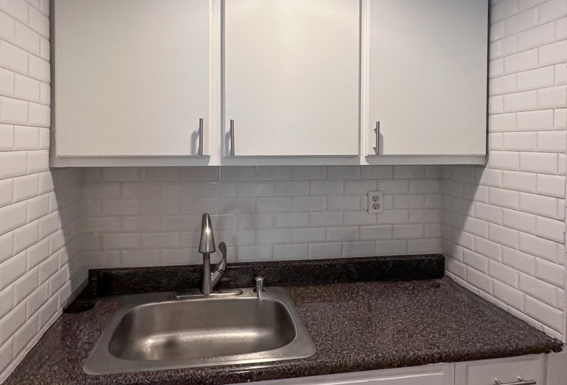1811 WELLS STATION RD, Memphis, Tennessee 38108, 4 Bedrooms Bedrooms, 8 Rooms Rooms,2 BathroomsBathrooms,Residential,For Sale,WELLS STATION,10221676