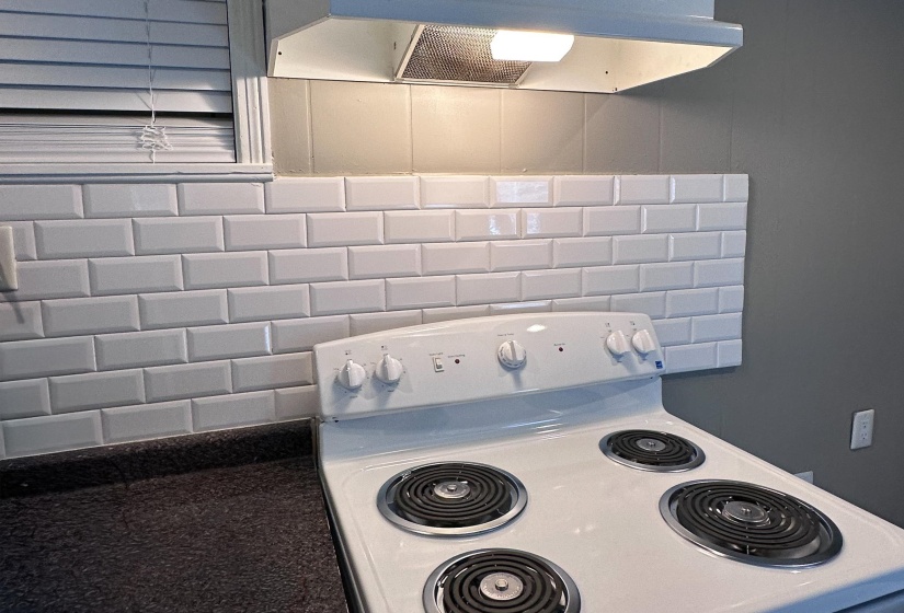 1811 WELLS STATION RD, Memphis, Tennessee 38108, 4 Bedrooms Bedrooms, 8 Rooms Rooms,2 BathroomsBathrooms,Residential,For Sale,WELLS STATION,10221676