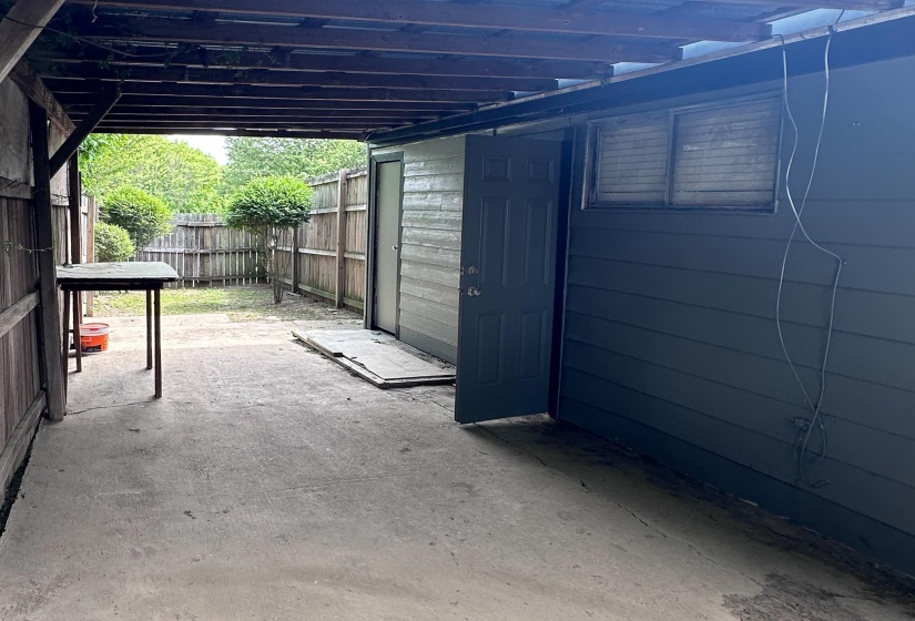 1811 WELLS STATION RD, Memphis, Tennessee 38108, 4 Bedrooms Bedrooms, 8 Rooms Rooms,2 BathroomsBathrooms,Residential,For Sale,WELLS STATION,10221676
