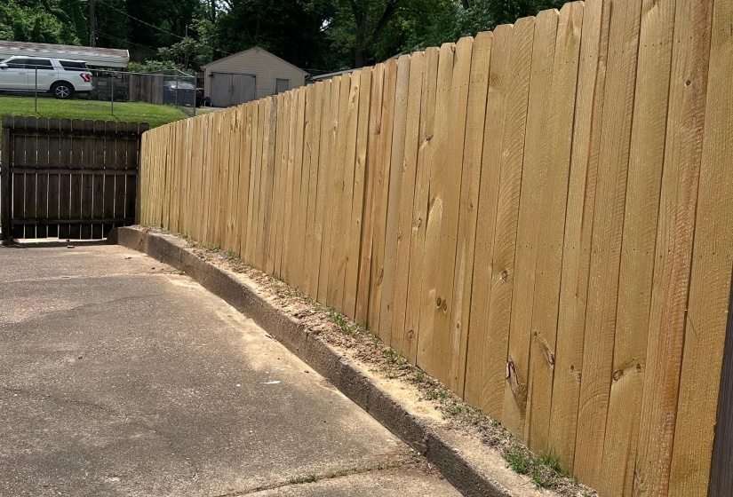 1811 WELLS STATION RD, Memphis, Tennessee 38108, 4 Bedrooms Bedrooms, 8 Rooms Rooms,2 BathroomsBathrooms,Residential,For Sale,WELLS STATION,10221676