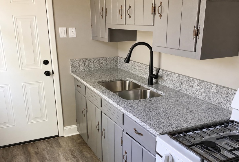 1811 WELLS STATION RD, Memphis, Tennessee 38108, 4 Bedrooms Bedrooms, 8 Rooms Rooms,2 BathroomsBathrooms,Residential,For Sale,WELLS STATION,10221676