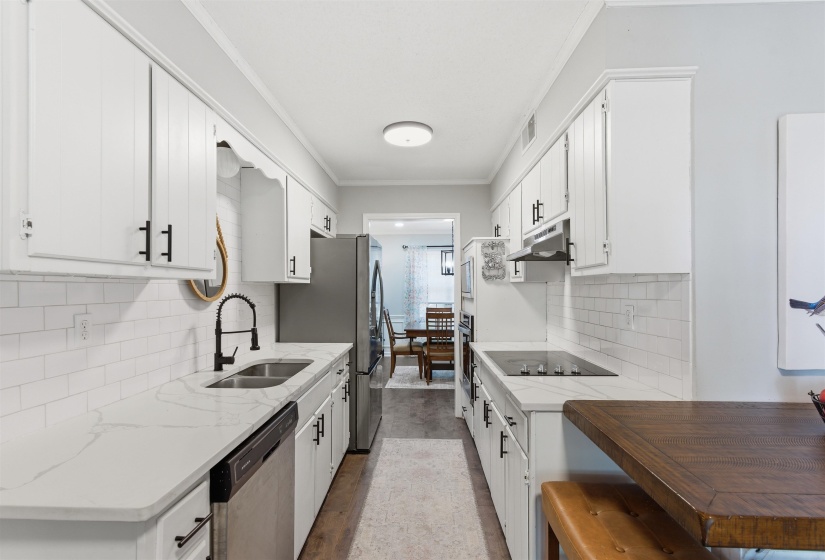 7273 STAMFORD RD, Germantown, Tennessee 38138, 4 Bedrooms Bedrooms, 9 Rooms Rooms,2.1 BathroomsBathrooms,Residential,For Sale,STAMFORD,10221677