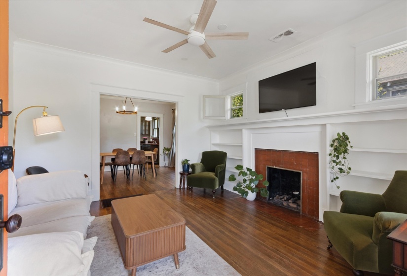 2164 COWDEN AVE, Memphis, Tennessee 38104, 2 Bedrooms Bedrooms, 5 Rooms Rooms,1 BathroomBathrooms,Residential,For Sale,COWDEN,10221679
