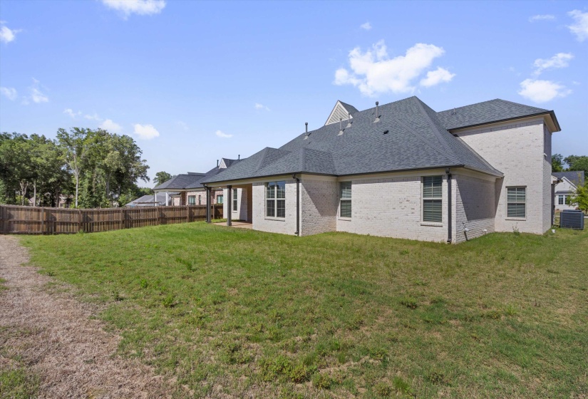 5143 LAWRENCEBURG LN, Lakeland, Tennessee 38002, 6 Bedrooms Bedrooms, 11 Rooms Rooms,4.1 BathroomsBathrooms,Residential,For Sale,LAWRENCEBURG,10221681