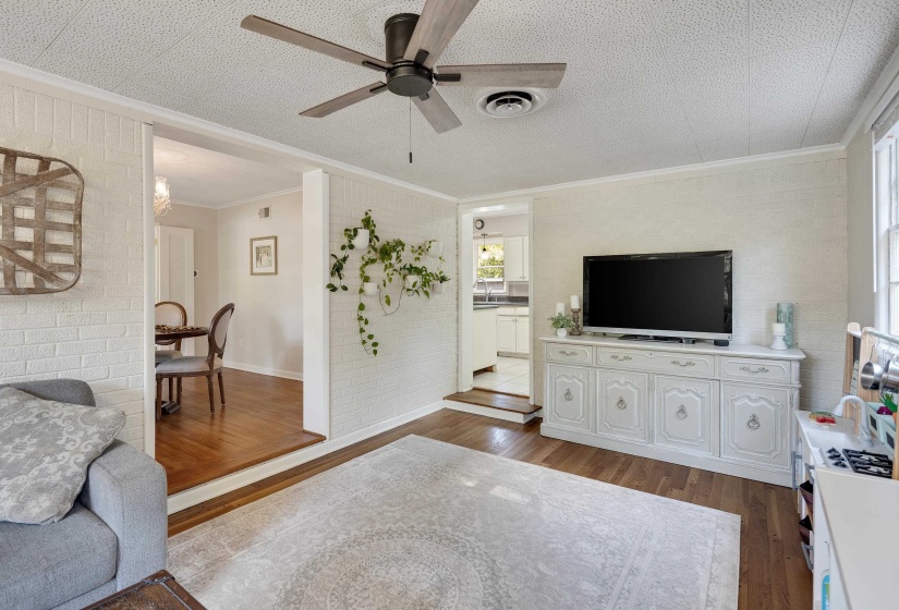 5144 MASON RD, Memphis, Tennessee 38117, 3 Bedroom Bedrooms, 7 Room Rooms,2 BathroomBathrooms,Residential,For Sale,MASON,0,10221688