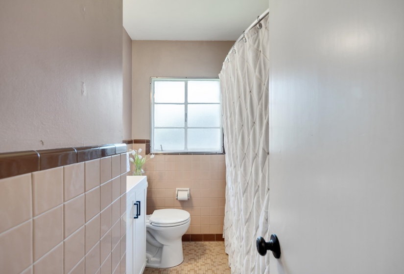 5144 MASON RD, Memphis, Tennessee 38117, 3 Bedroom Bedrooms, 7 Room Rooms,2 BathroomBathrooms,Residential,For Sale,MASON,0,10221688