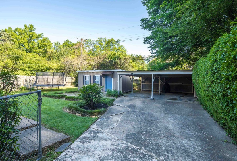 5144 MASON RD, Memphis, Tennessee 38117, 3 Bedroom Bedrooms, 7 Room Rooms,2 BathroomBathrooms,Residential,For Sale,MASON,0,10221688