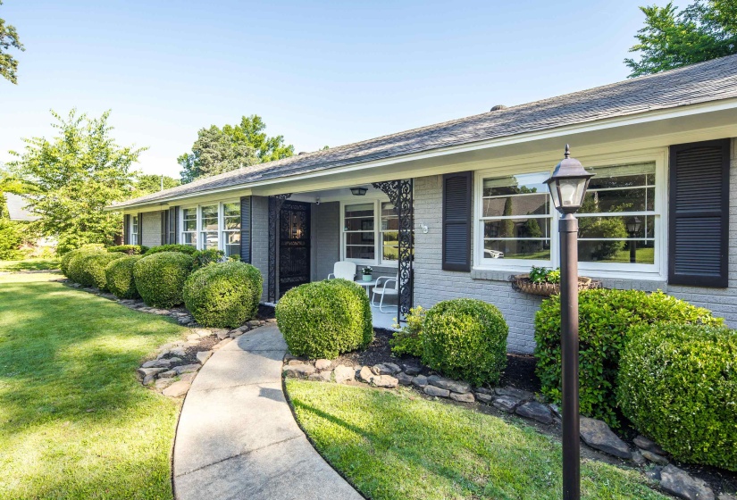 5144 MASON RD, Memphis, Tennessee 38117, 3 Bedroom Bedrooms, 7 Room Rooms,2 BathroomBathrooms,Residential,For Sale,MASON,0,10221688