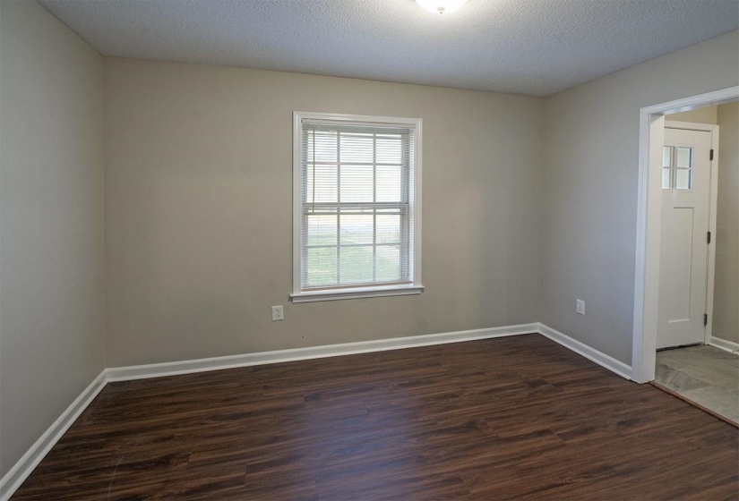6731 STARKENBURG LN, Memphis, Tennessee 38115, 4 Bedrooms Bedrooms, 7 Rooms Rooms,2 BathroomsBathrooms,Residential,For Sale,STARKENBURG,10221700